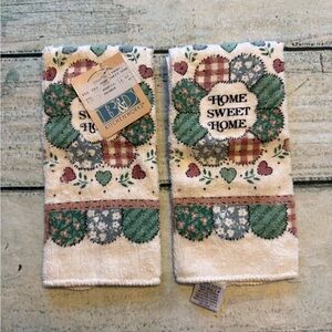 Grandmacore Vintage NWT “Kitchen Works” home sweet home kitchen dish towels.
